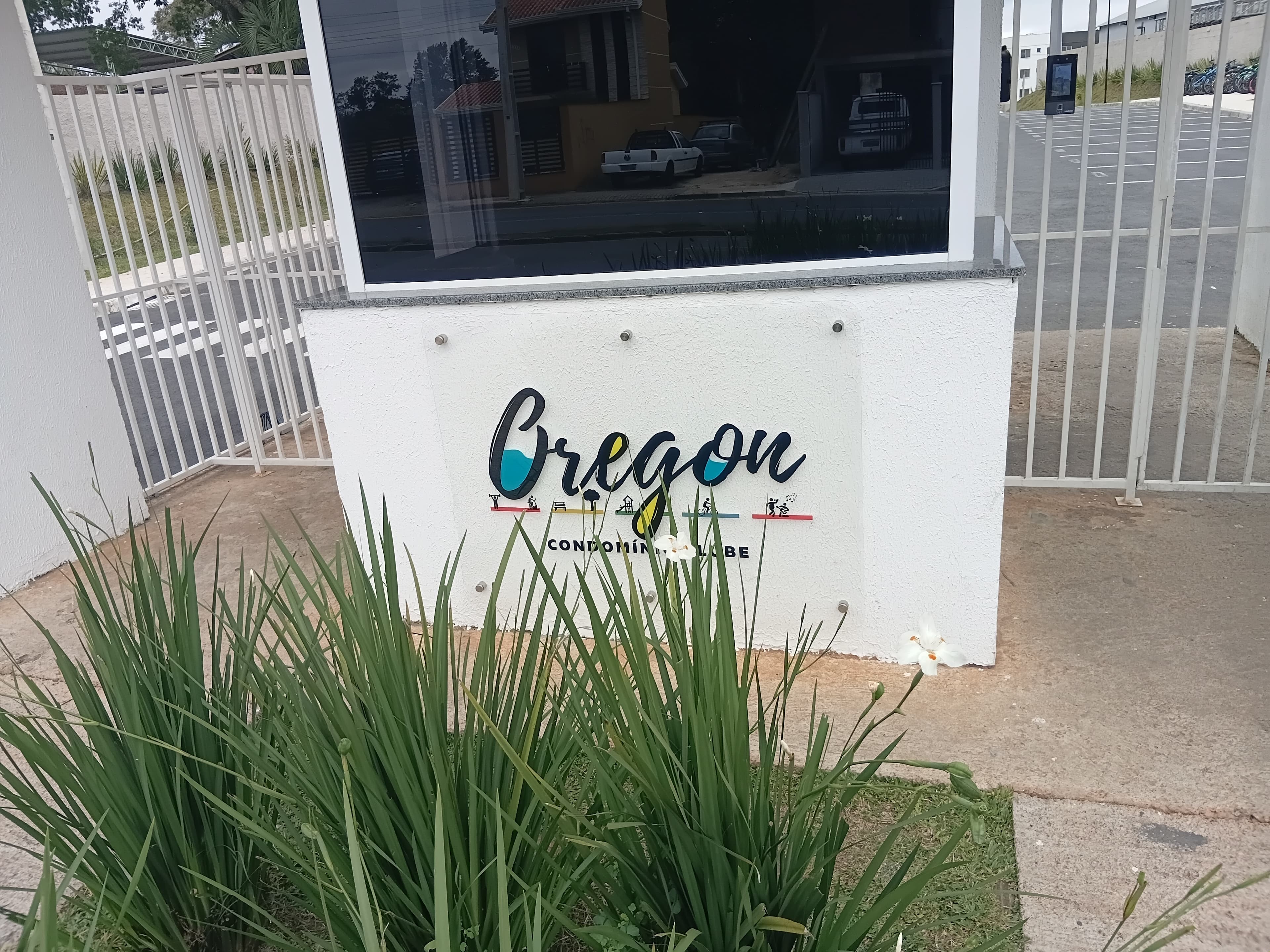 APARTAMENTO 2 QUARTOS EM CAMPO LARGO